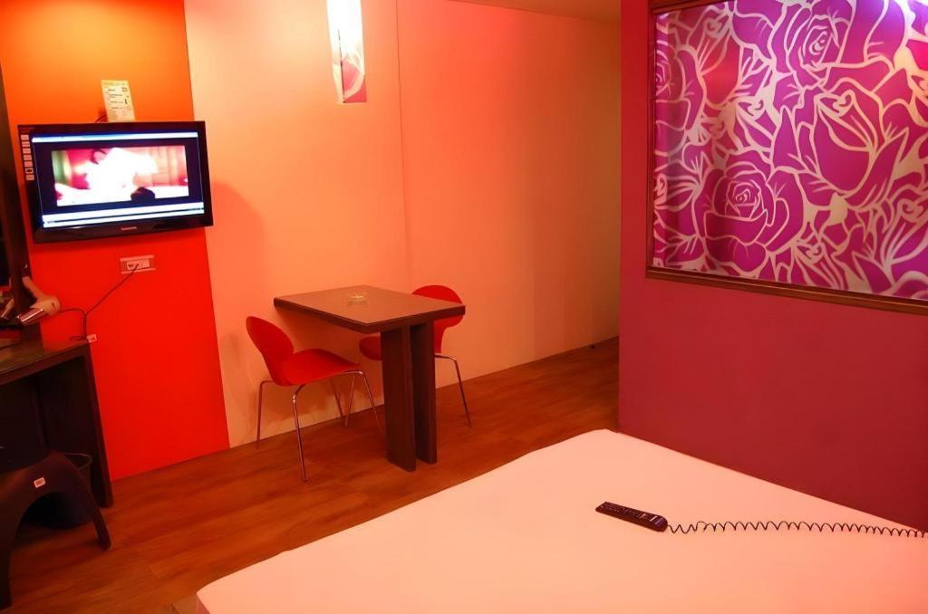 Hotel Sogo Tarlac Kültér fotó