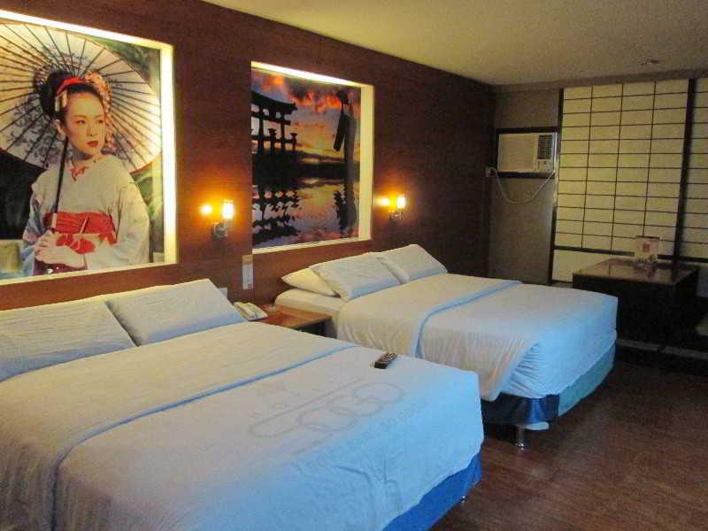 Hotel Sogo Tarlac Kültér fotó