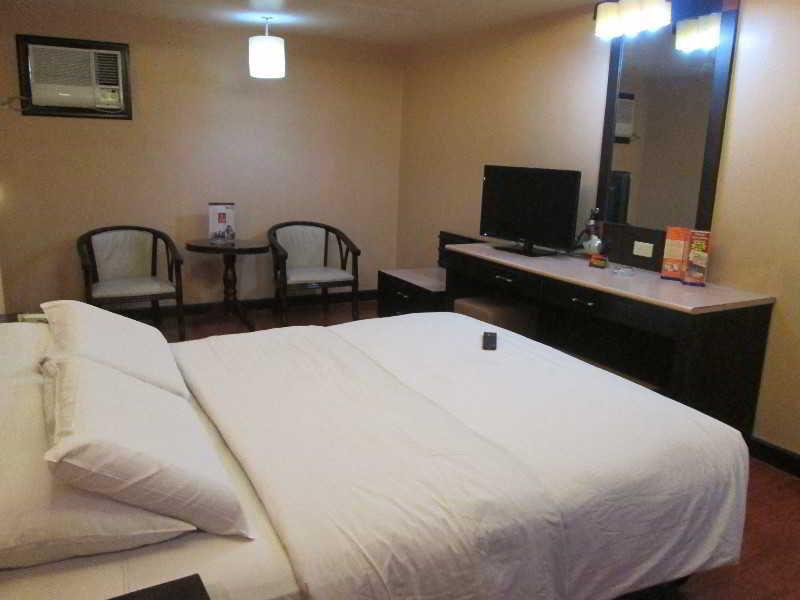 Hotel Sogo Tarlac Kültér fotó