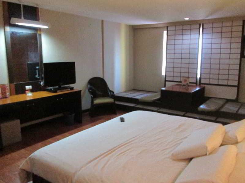 Hotel Sogo Tarlac Kültér fotó
