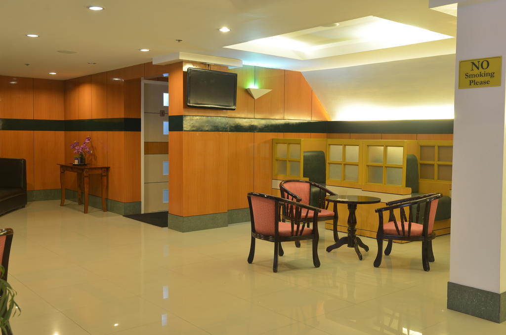 Hotel Sogo Tarlac Kültér fotó